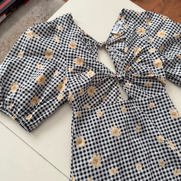 En Saison Gingham Daisy Floral Cut-Out Dress Puff Sleeve Boho Cottagecore Girly - Picture 4 of 6